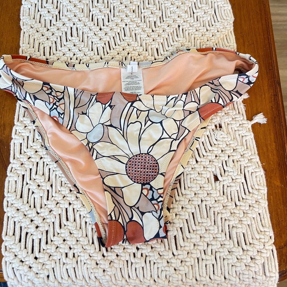 SALE Madewell Second Wave Classic Bikini Bottom in Daydream Floral - Picture 2 of 7